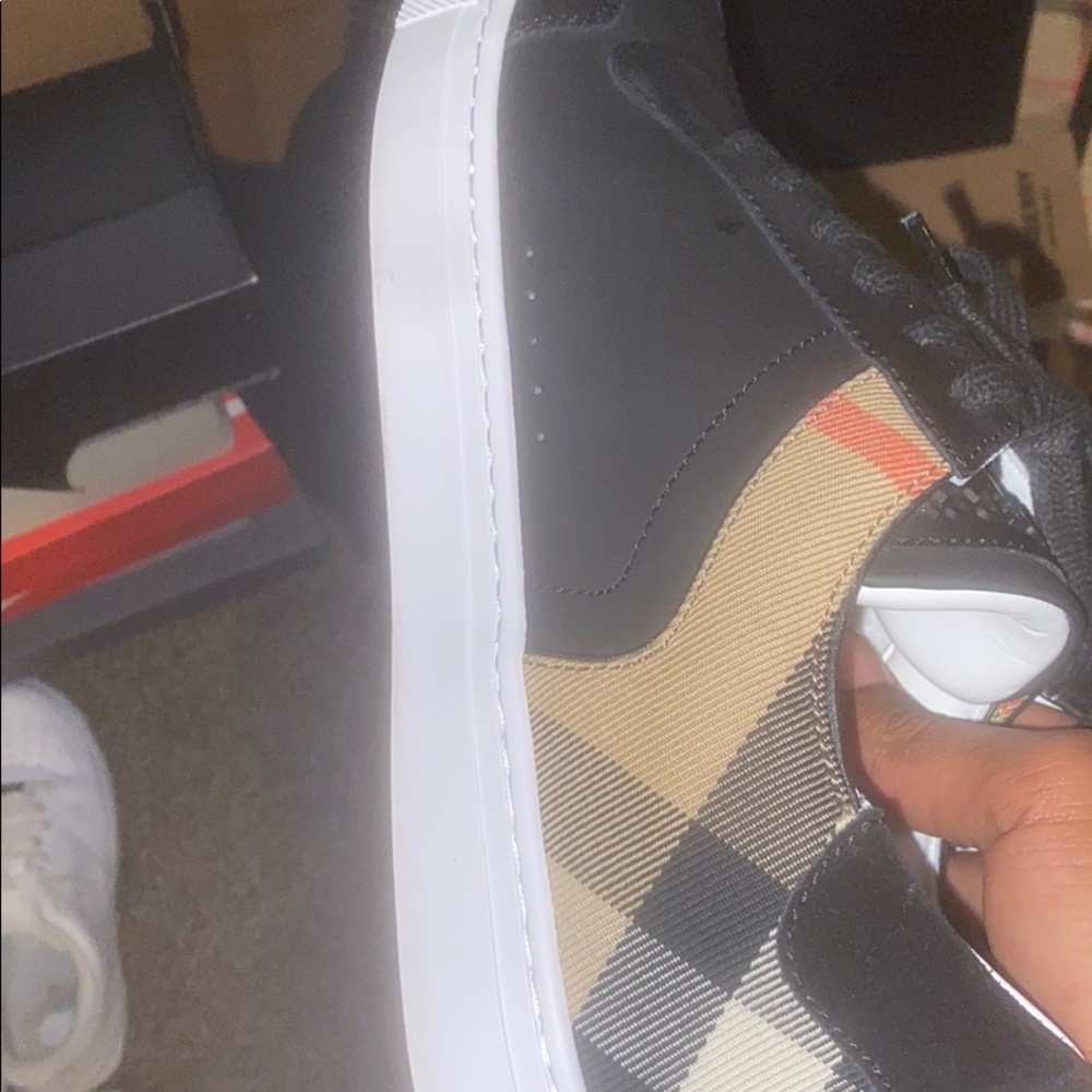 Burberry shoes